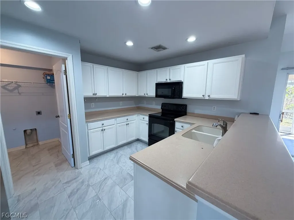 526 NW 1st Lane Cape Coral FL 33993