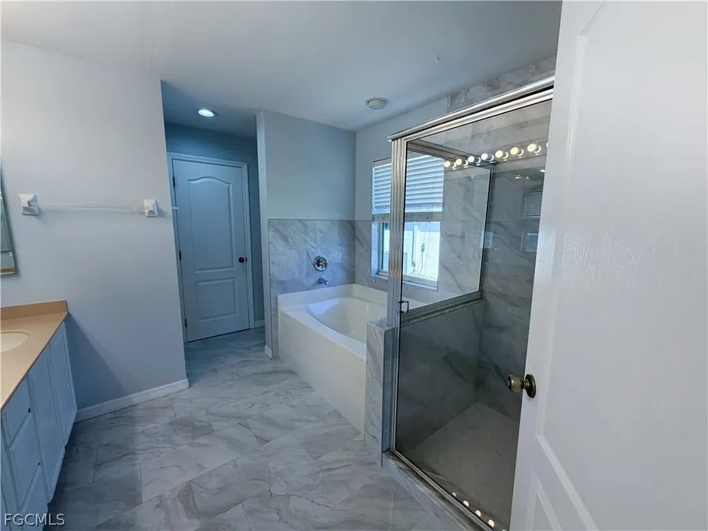 526 NW 1st Lane Cape Coral FL 33993