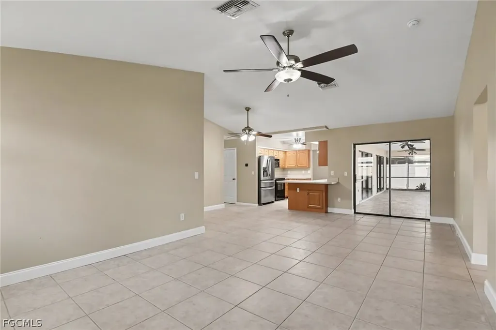 1807 SE 15th Street Cape Coral FL 33990