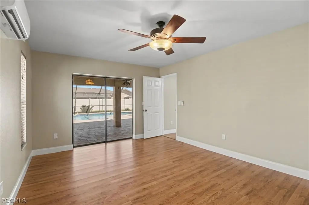 1807 SE 15th Street Cape Coral FL 33990