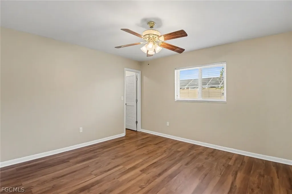1807 SE 15th Street Cape Coral FL 33990