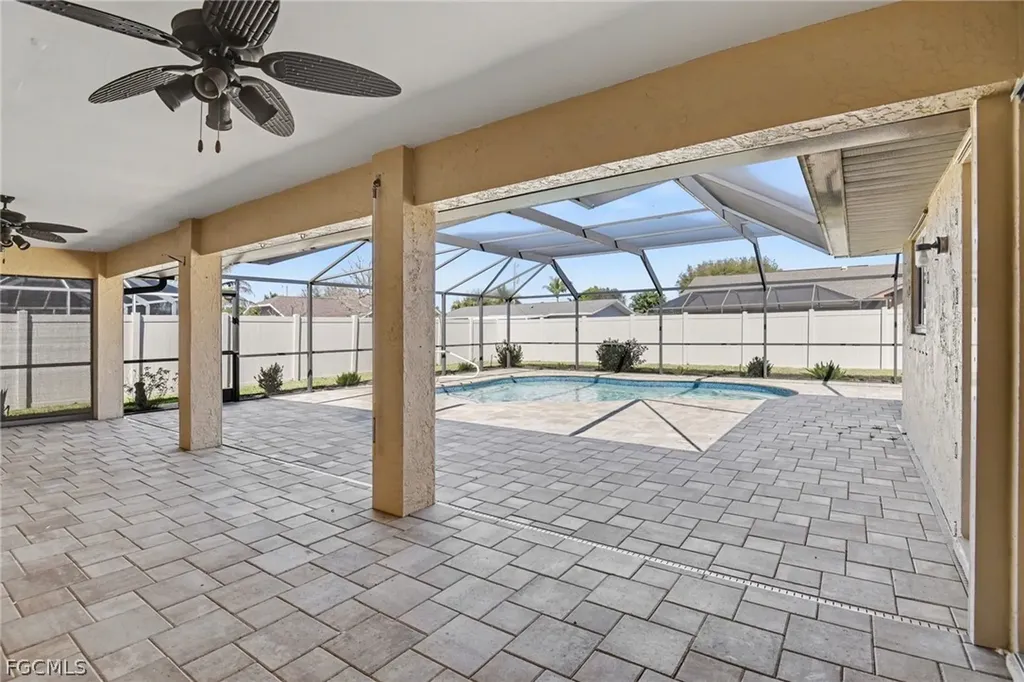 1807 SE 15th Street Cape Coral FL 33990