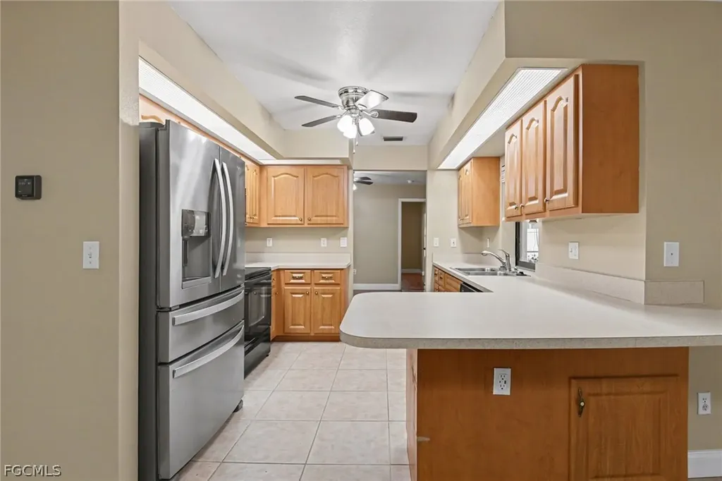1807 SE 15th Street Cape Coral FL 33990