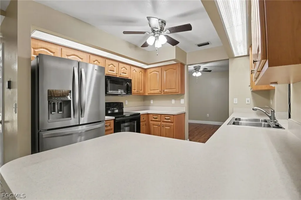 1807 SE 15th Street Cape Coral FL 33990
