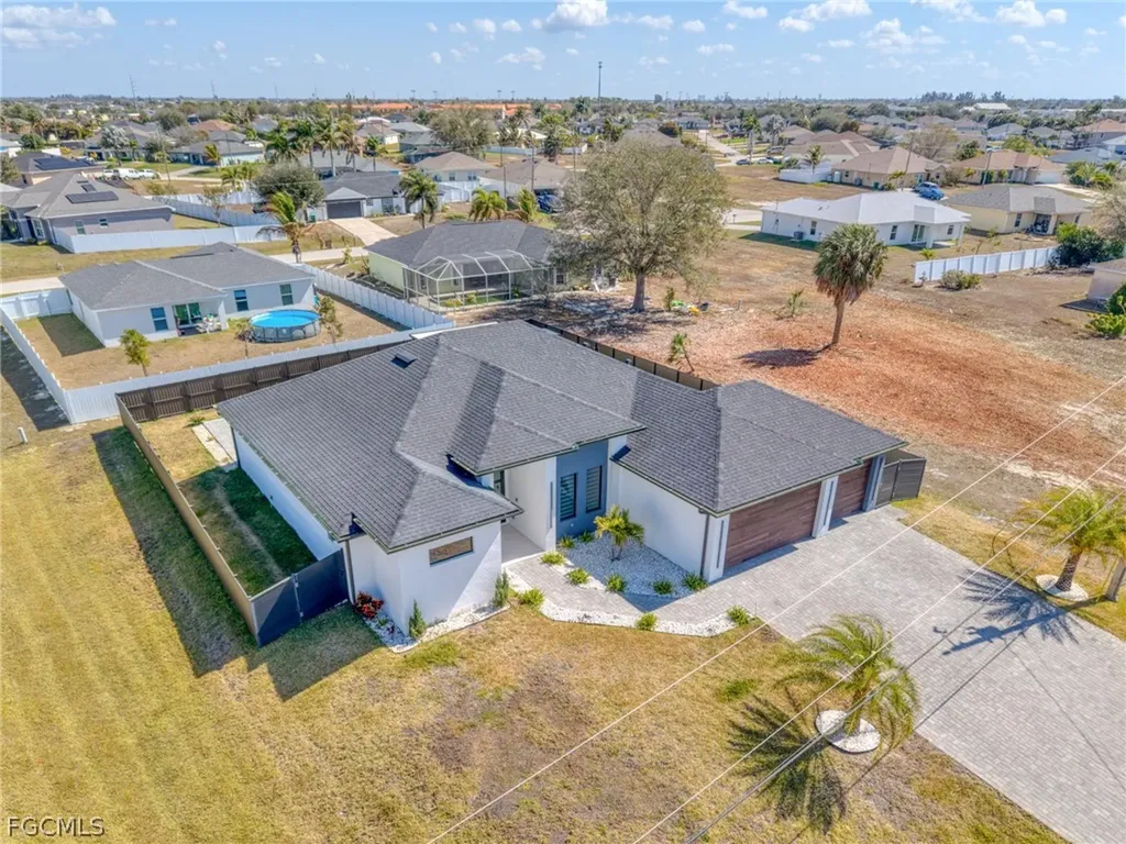 537 NW 18th Place Cape Coral FL 33993