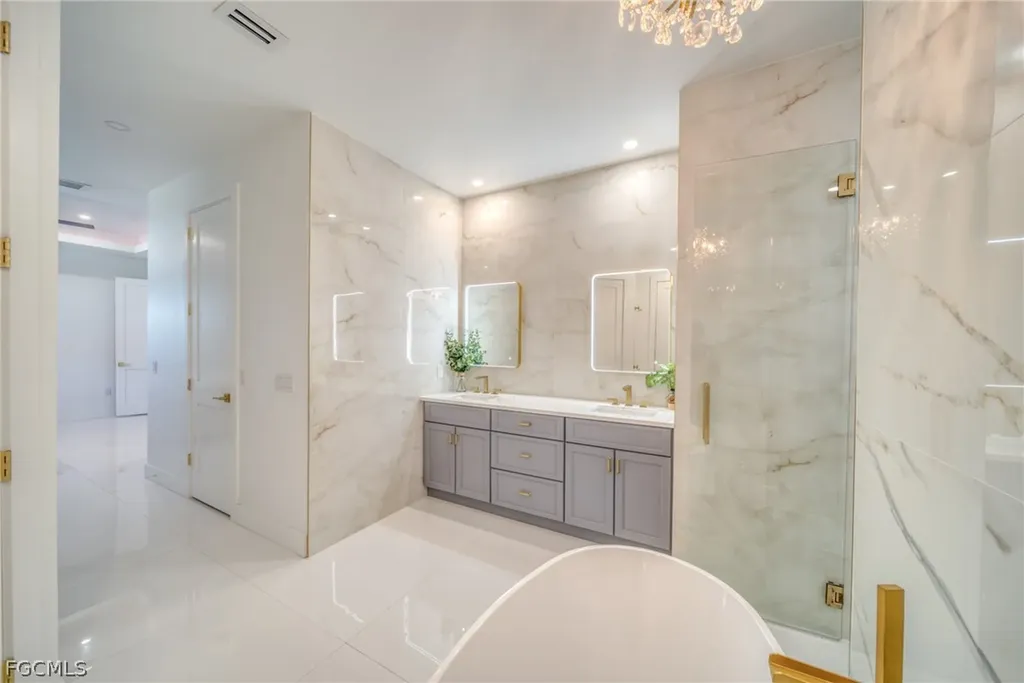 537 NW 18th Place Cape Coral FL 33993