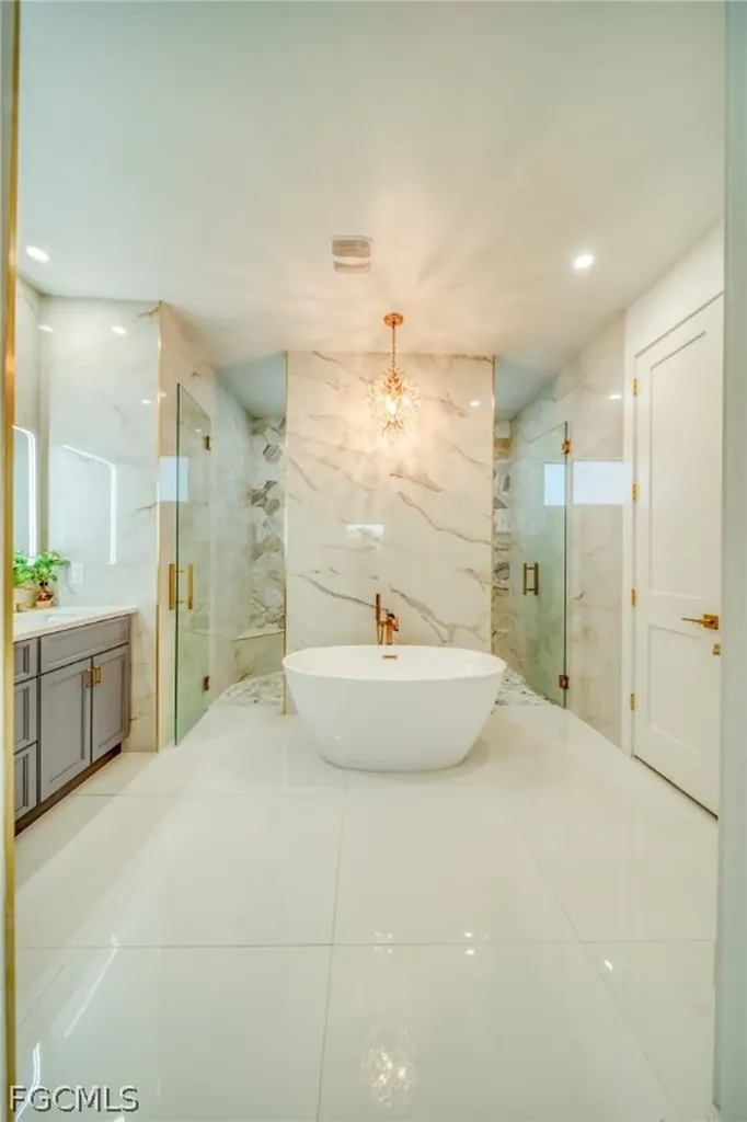537 NW 18th Place Cape Coral FL 33993