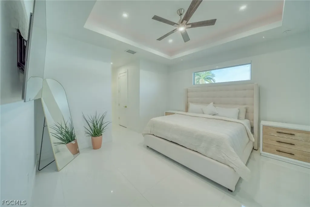 537 NW 18th Place Cape Coral FL 33993