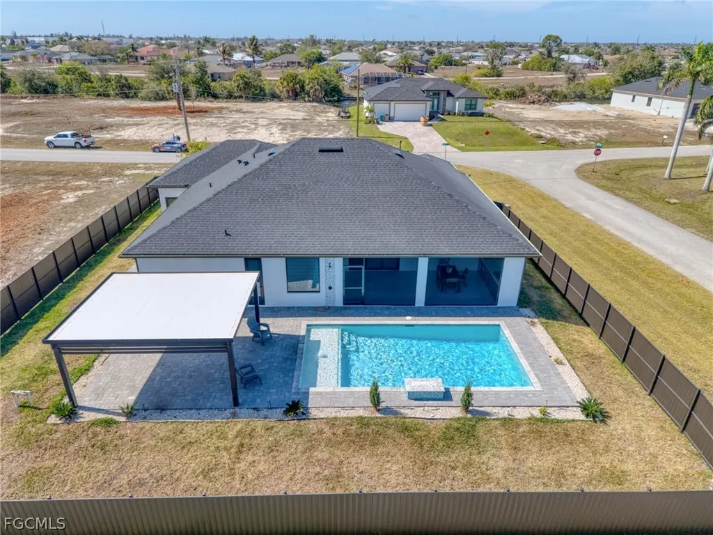 537 NW 18th Place Cape Coral FL 33993