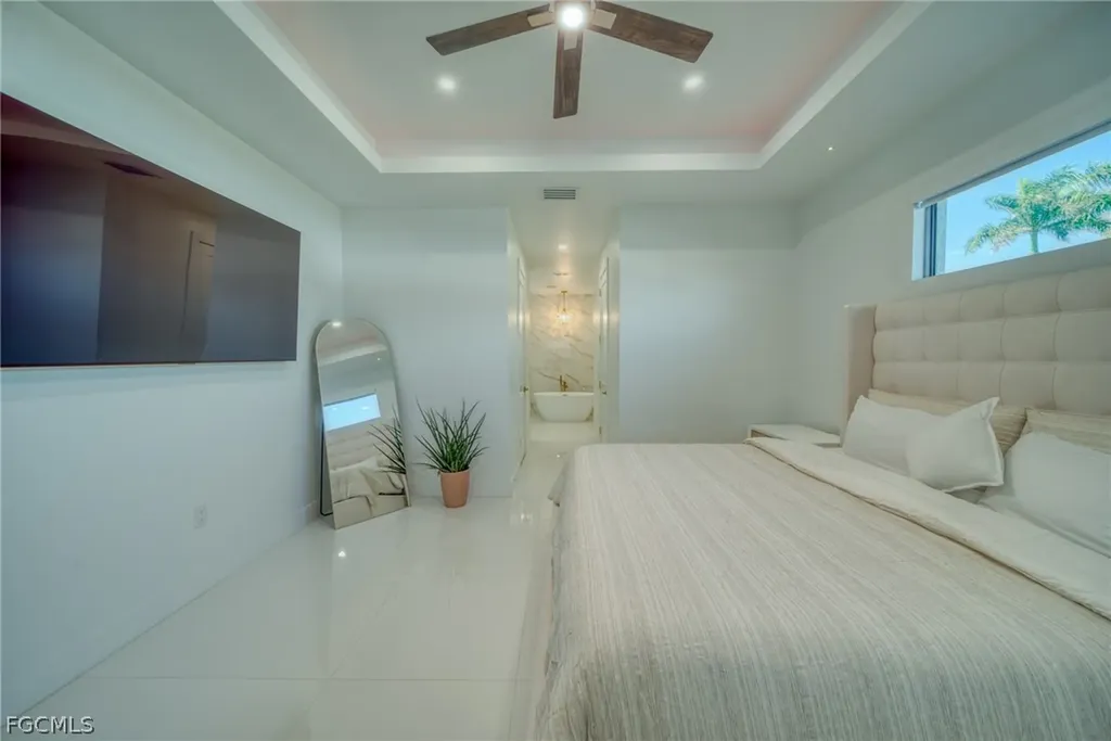 537 NW 18th Place Cape Coral FL 33993