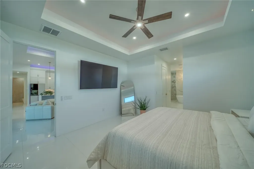 537 NW 18th Place Cape Coral FL 33993