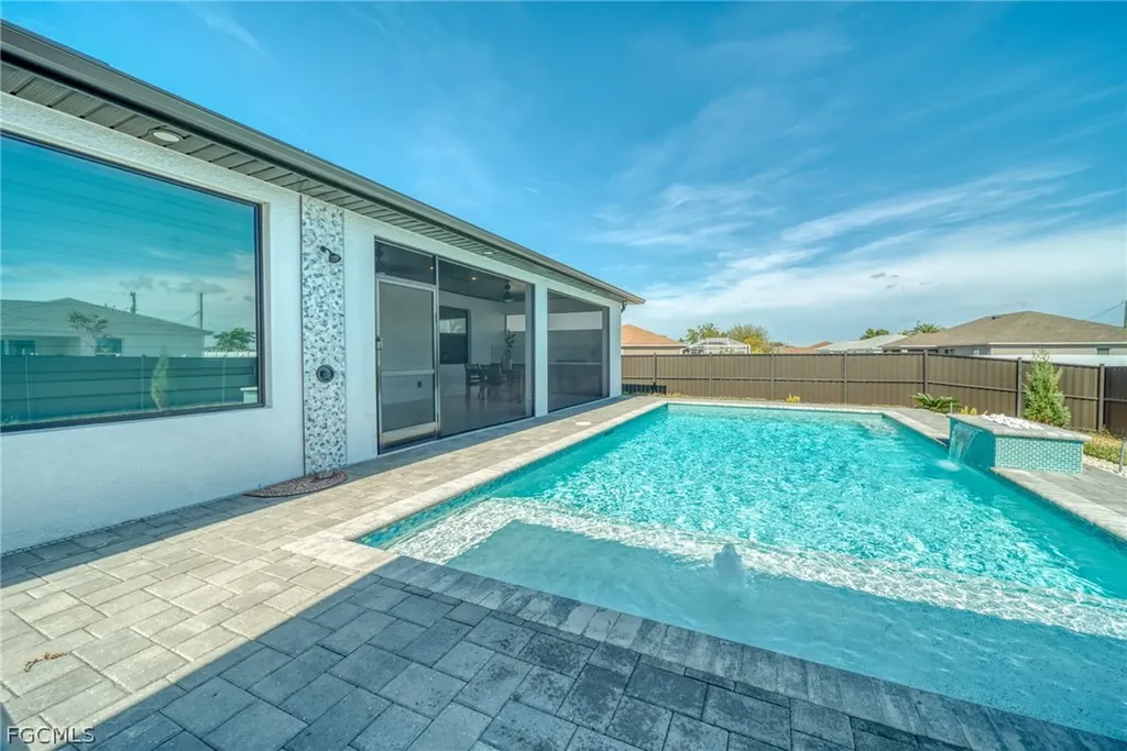 537 NW 18th Place Cape Coral FL 33993