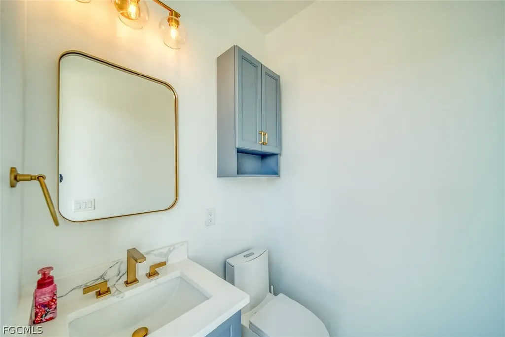 537 NW 18th Place Cape Coral FL 33993