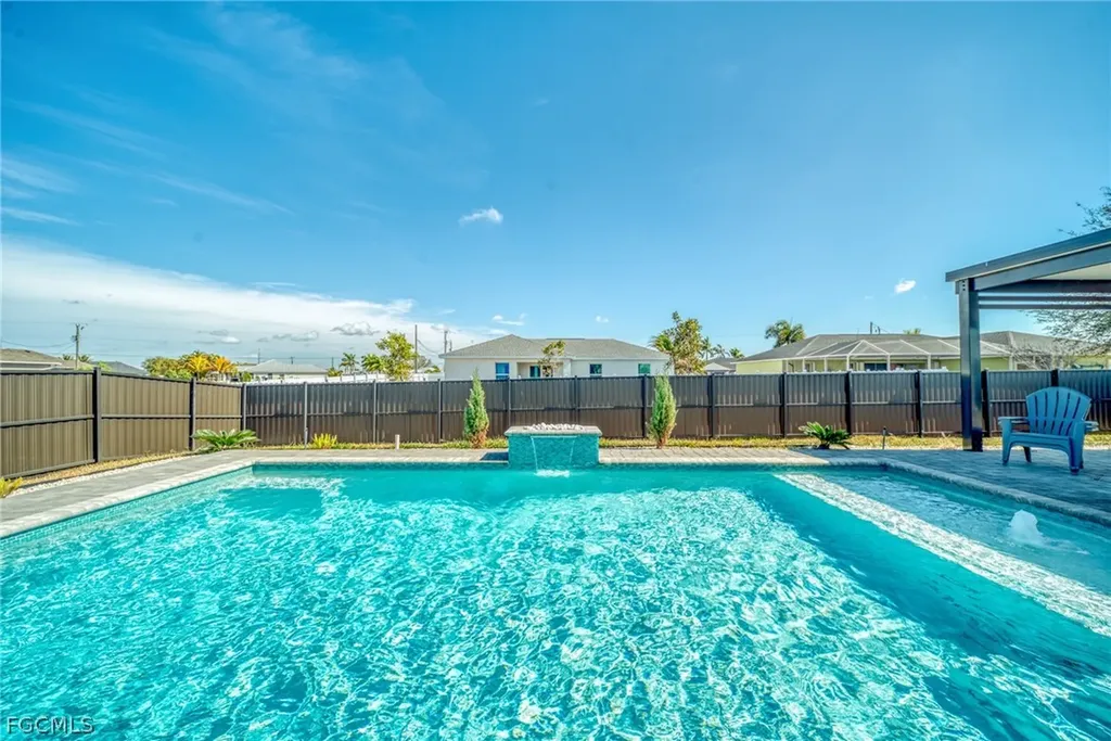 537 NW 18th Place Cape Coral FL 33993