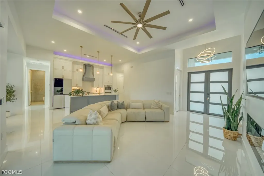 537 NW 18th Place Cape Coral FL 33993