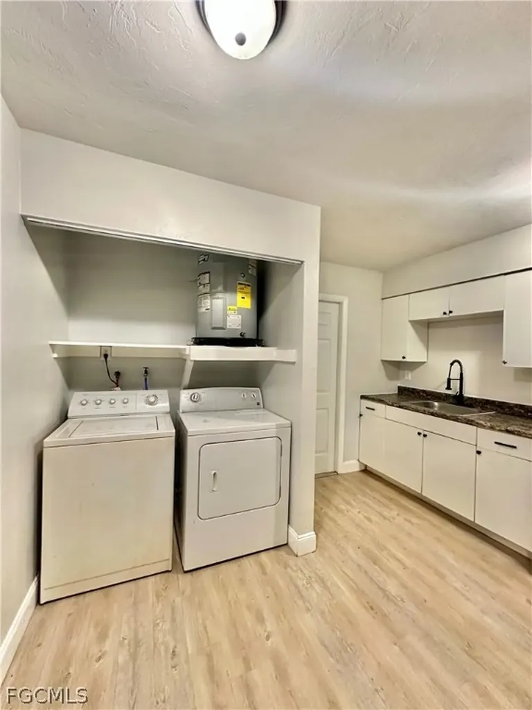 5635 5th Avenue Fort Myers FL 33907
