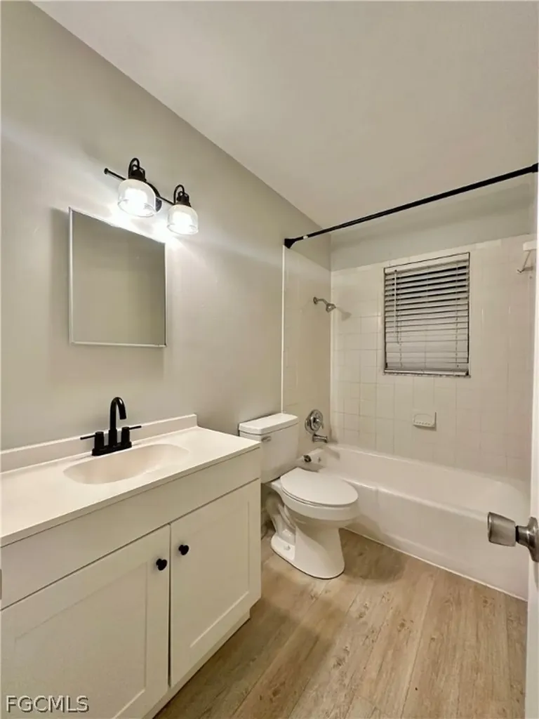 5635 5th Avenue Fort Myers FL 33907