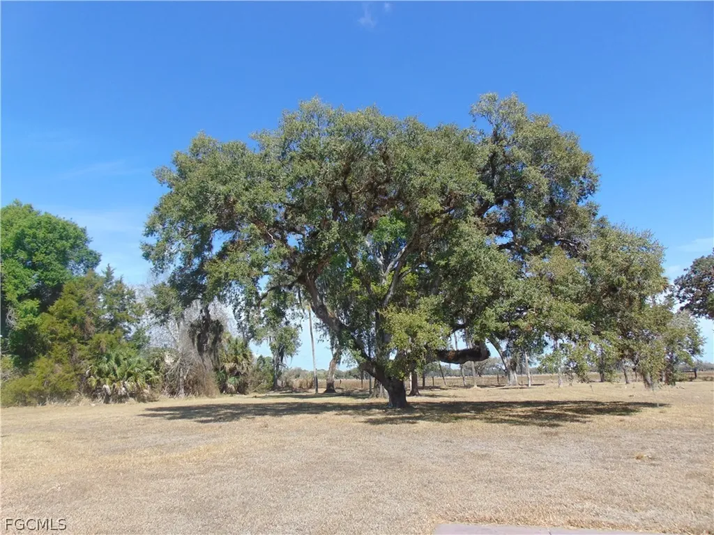 1092 Riverbend Drive Labelle FL 33935
