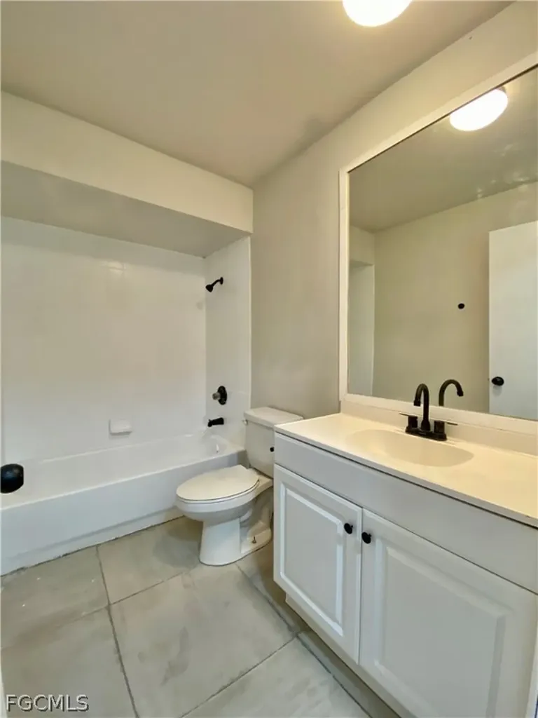 1534 Oak Drive Fort Myers FL 33907