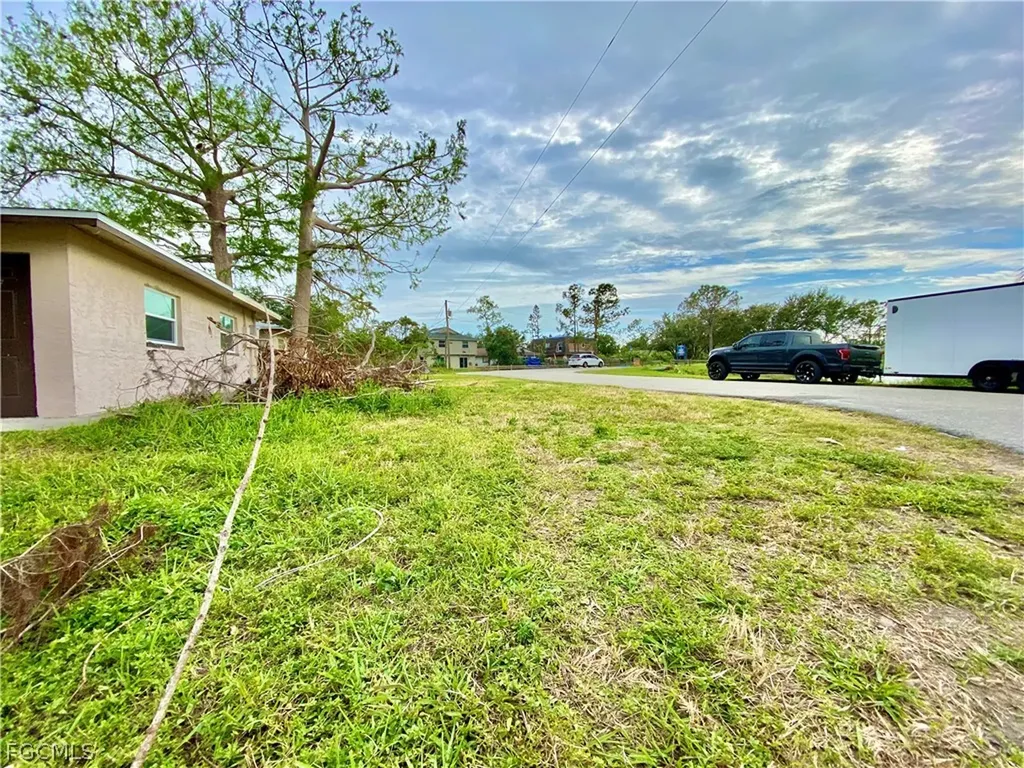 1534 Oak Drive Fort Myers FL 33907