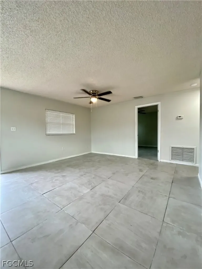 1534 Oak Drive Fort Myers FL 33907