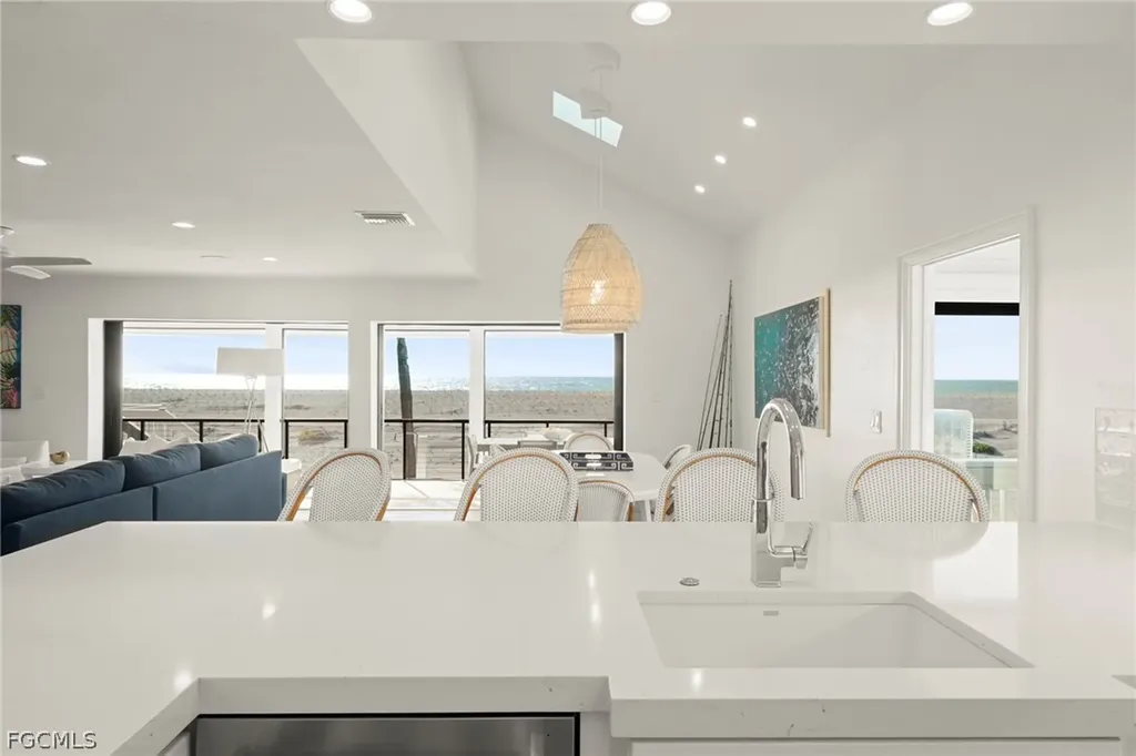 19 Beach Homes Captiva FL 33924
