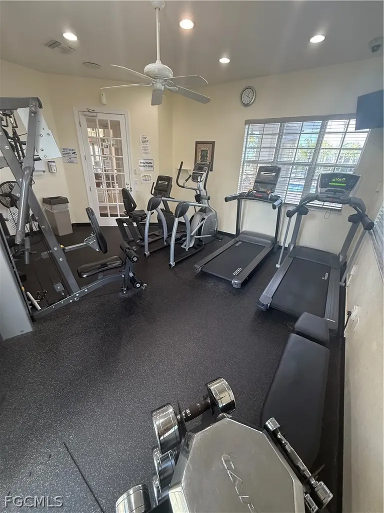 4263 Liron Avenue Fort Myers FL 33916