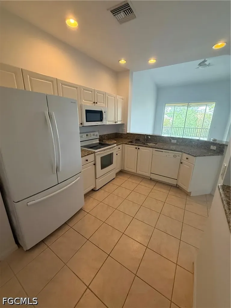 4263 Liron Avenue Fort Myers FL 33916