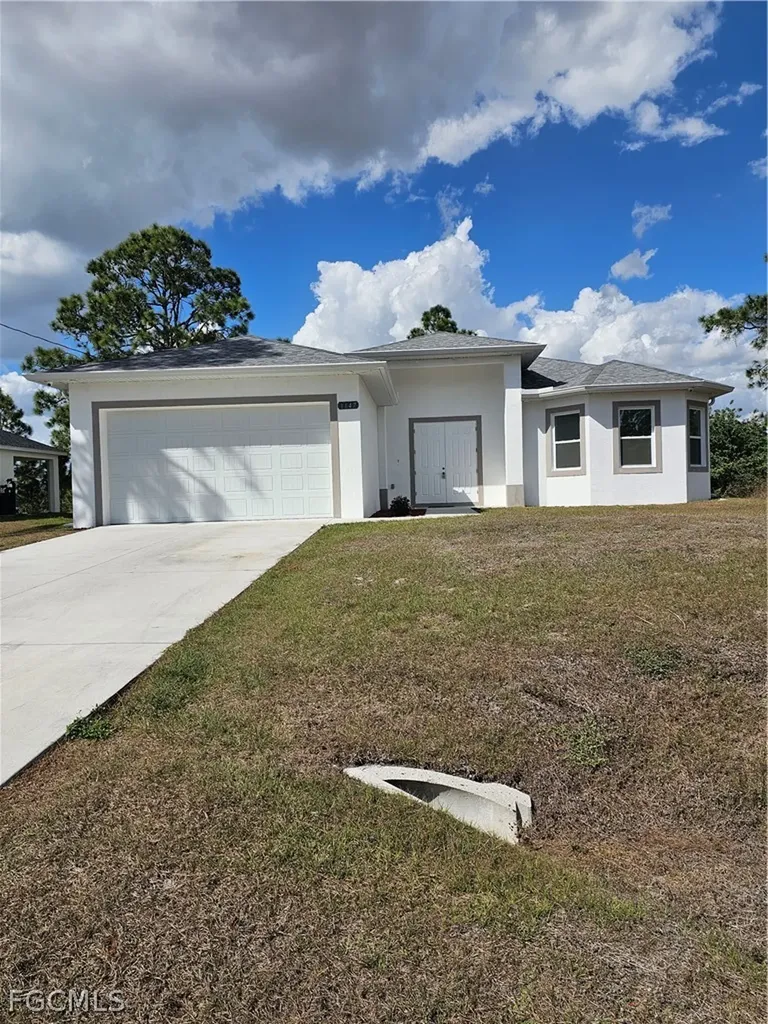 1147 Antonio Street E Lehigh Acres FL 33974