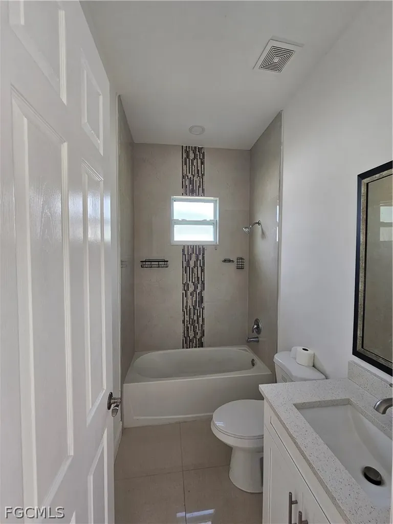 1147 Antonio Street E Lehigh Acres FL 33974