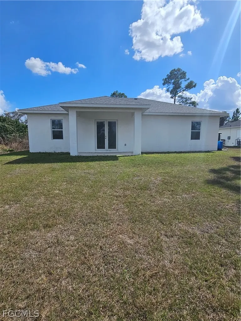 1147 Antonio Street E Lehigh Acres FL 33974