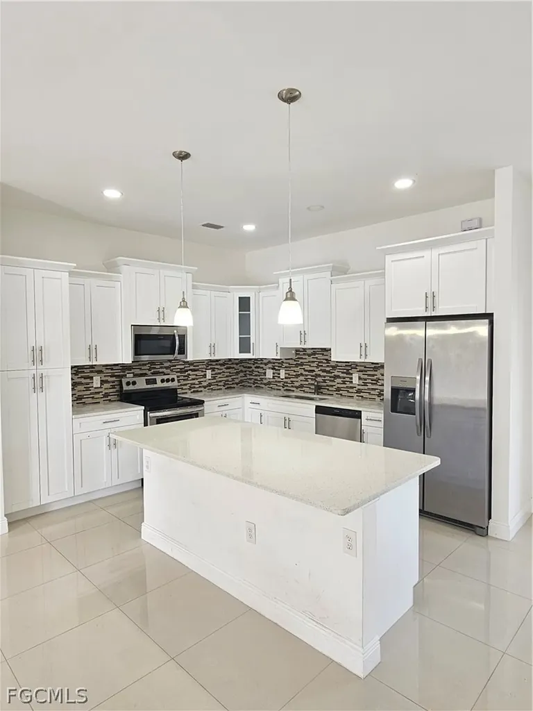 1147 Antonio Street E Lehigh Acres FL 33974