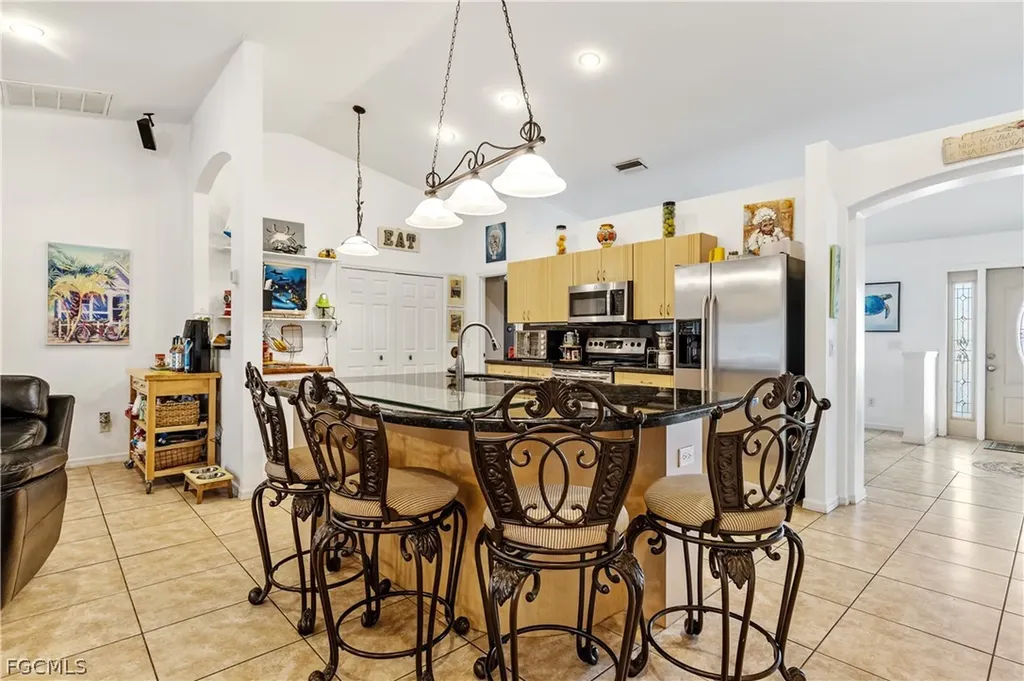 402 SW 46th Terrace Cape Coral FL 33914