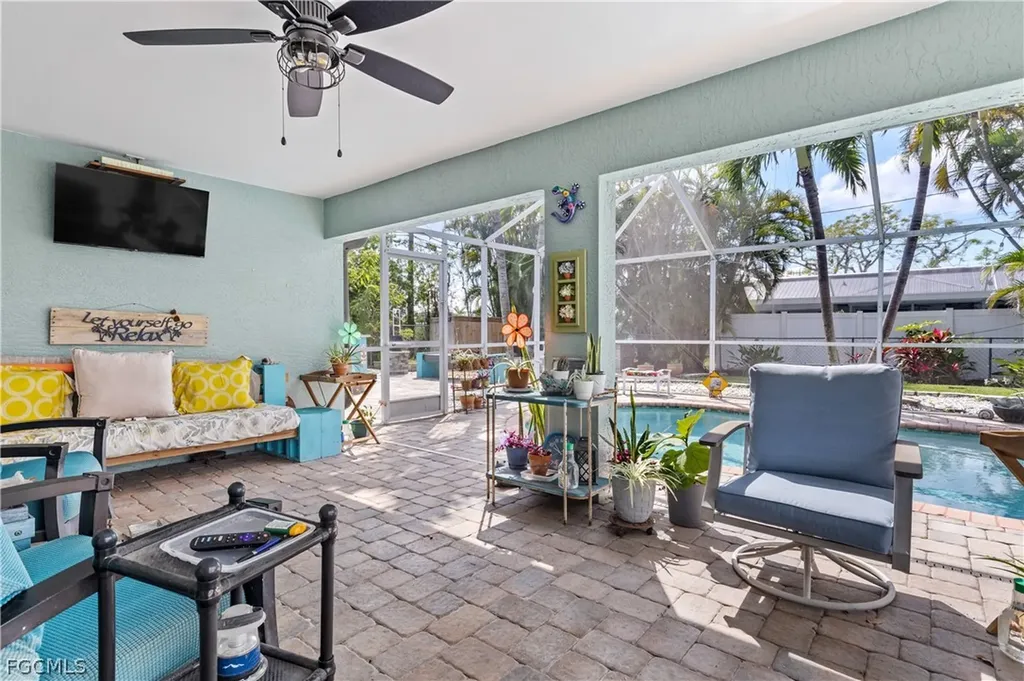 402 SW 46th Terrace Cape Coral FL 33914