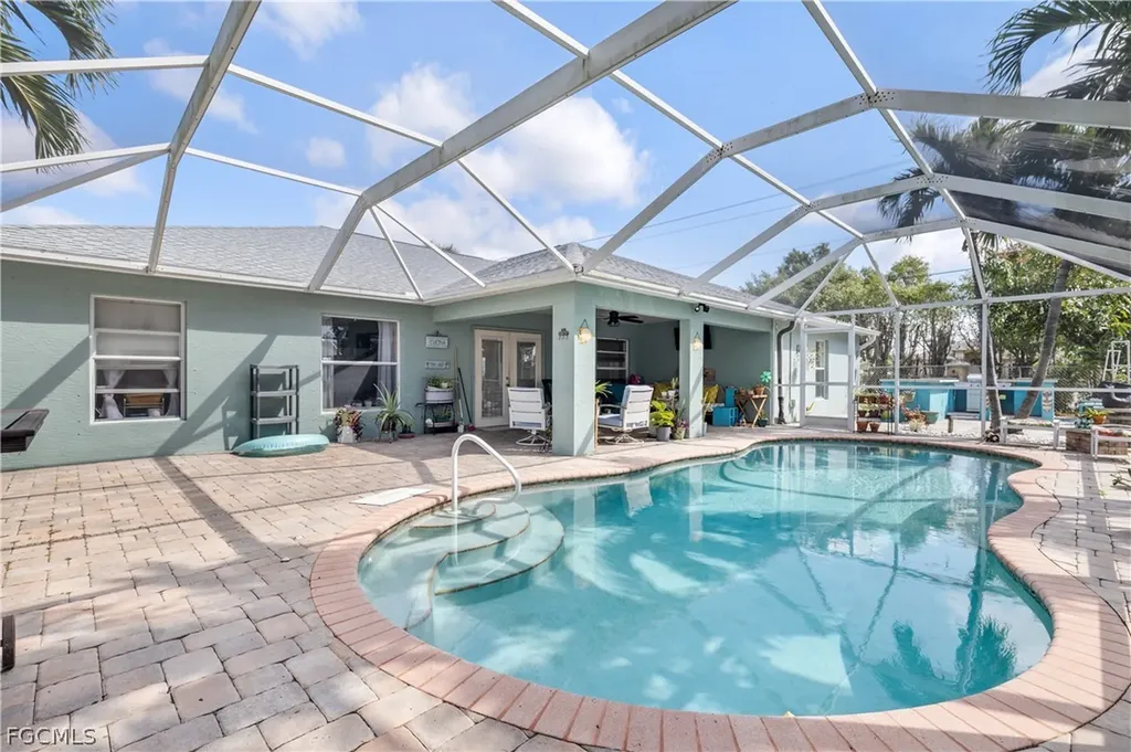 402 SW 46th Terrace Cape Coral FL 33914