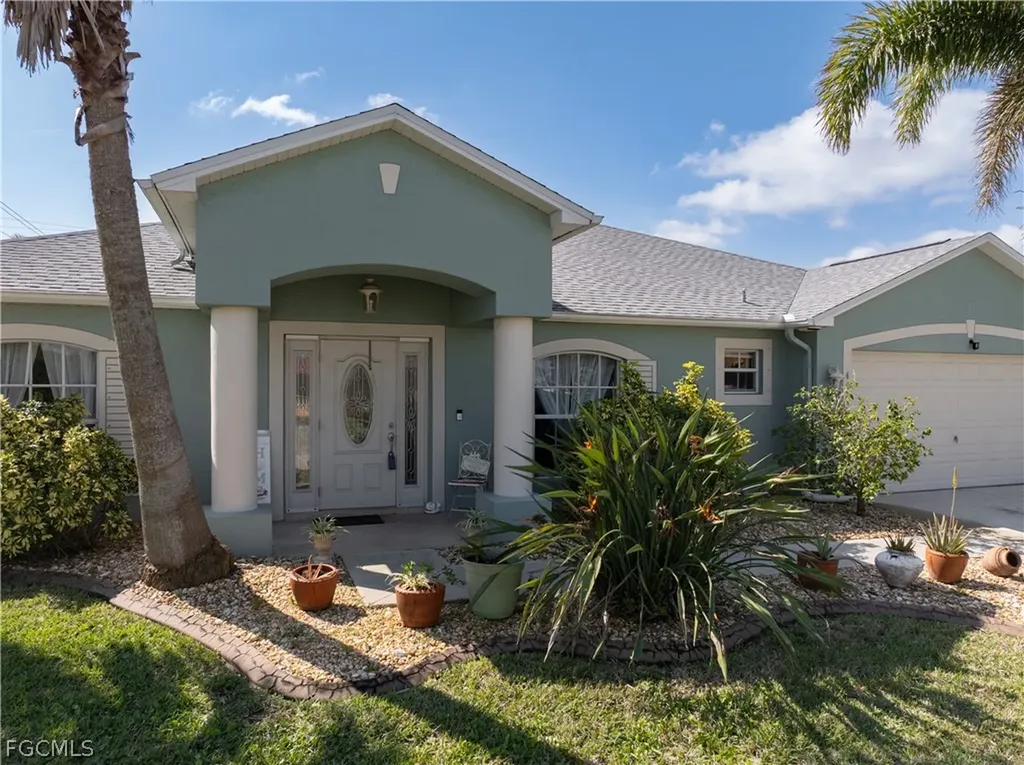 402 SW 46th Terrace Cape Coral FL 33914