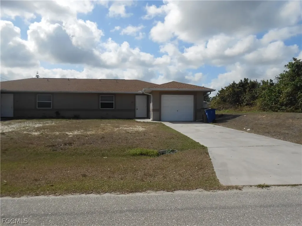 202 Hightower Avenue S Lehigh Acres FL 33973