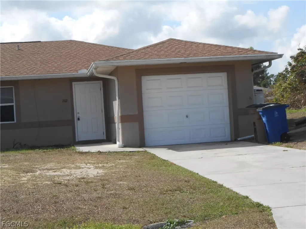 202 Hightower Avenue S Lehigh Acres FL 33973