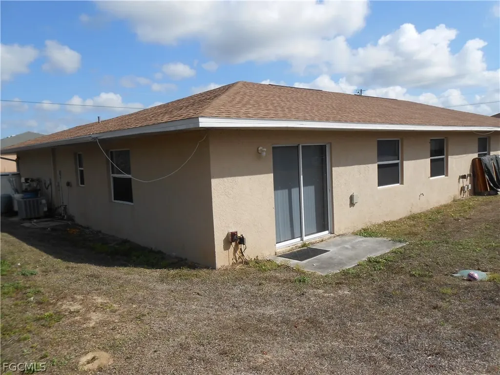 202 Hightower Avenue S Lehigh Acres FL 33973