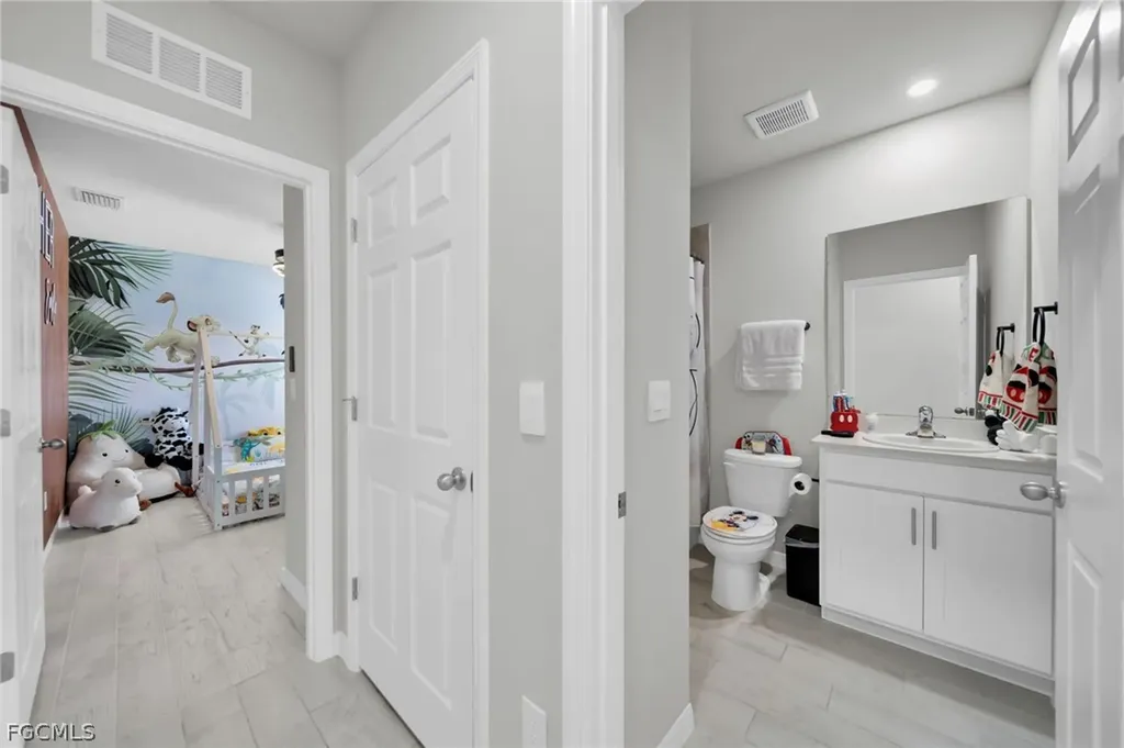 312 NW 17th Place Cape Coral FL 33993