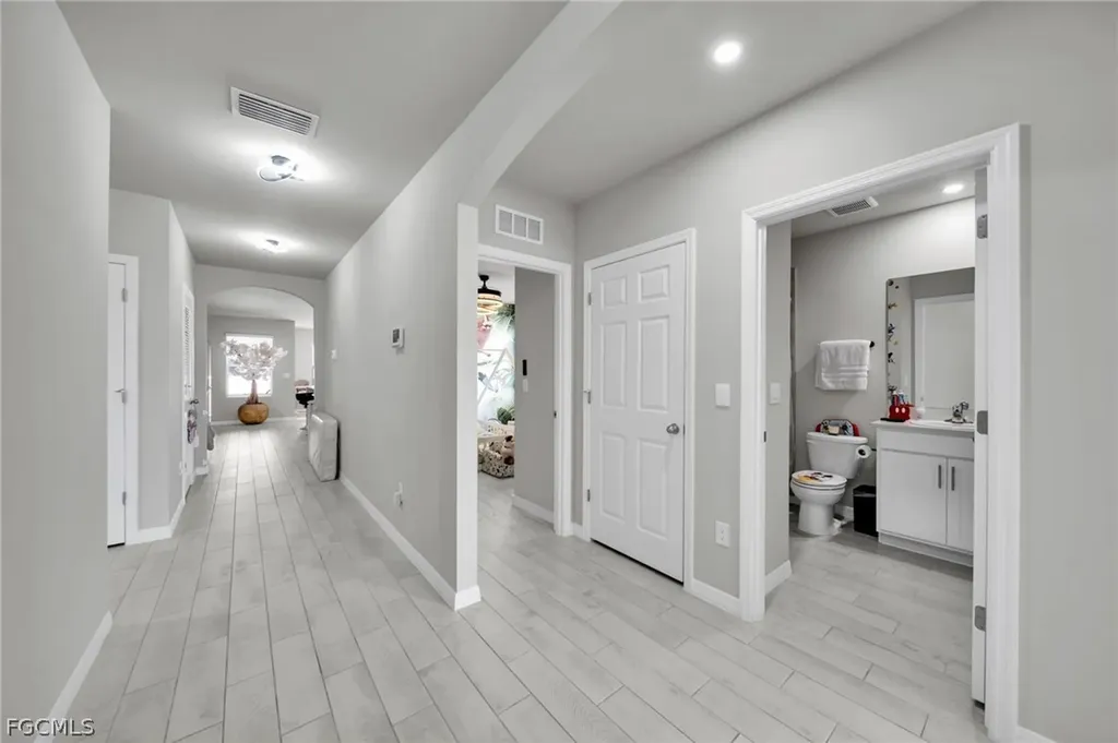 312 NW 17th Place Cape Coral FL 33993