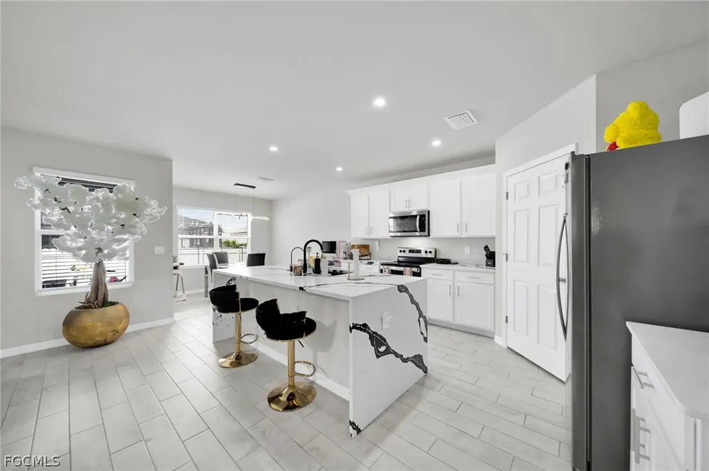 312 NW 17th Place Cape Coral FL 33993