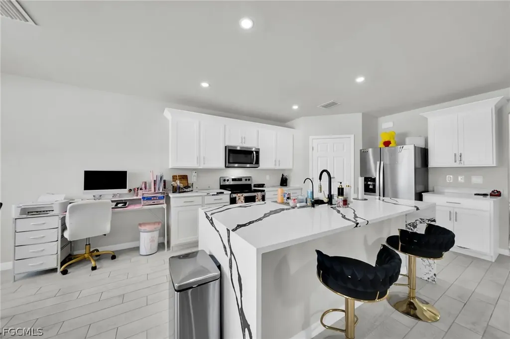 312 NW 17th Place Cape Coral FL 33993