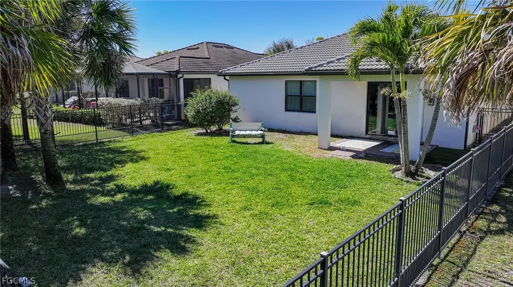 3560 E Hampton Circle Alva FL 33920