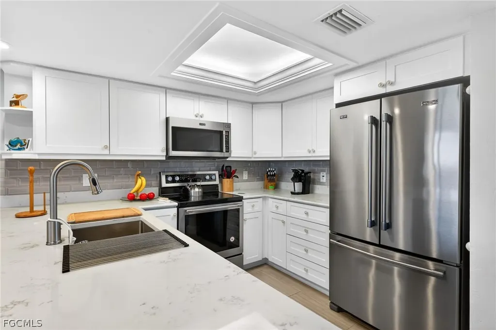 1299 Middle Gulf Drive Sanibel FL 33957