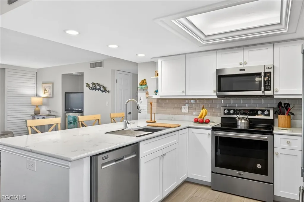 1299 Middle Gulf Drive Sanibel FL 33957