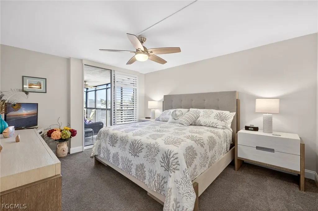 1299 Middle Gulf Drive Sanibel FL 33957