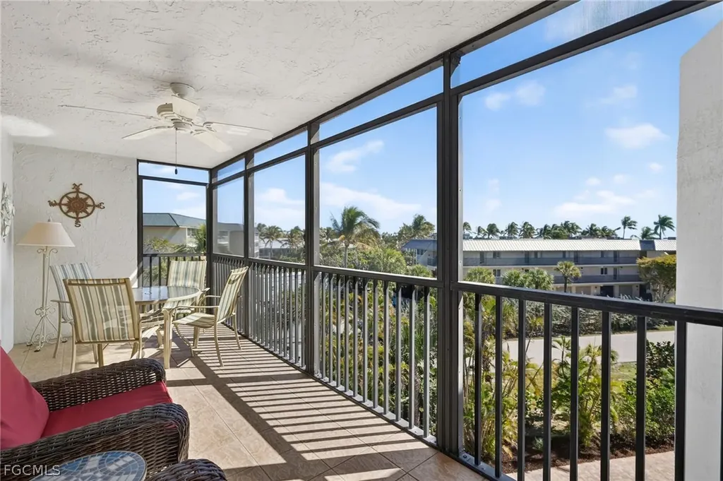 1299 Middle Gulf Drive Sanibel FL 33957
