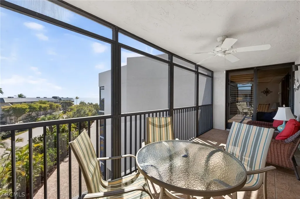 1299 Middle Gulf Drive Sanibel FL 33957