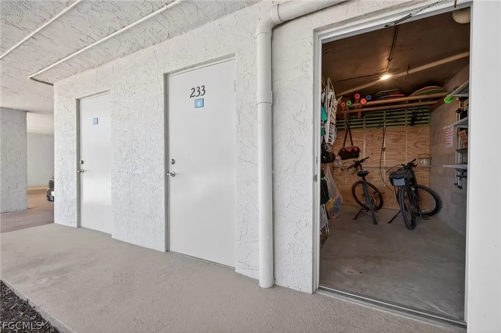 1299 Middle Gulf Drive Sanibel FL 33957